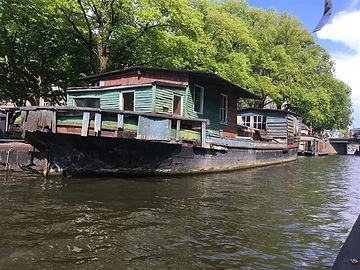 floating homes in amsterdam