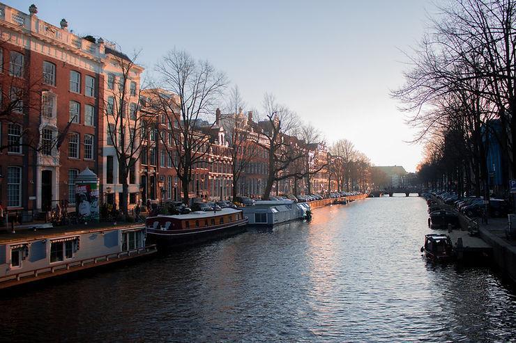 amsterdam floating homes 