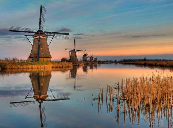 dutch windmills in netherland