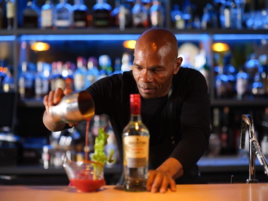 lybarinth-cocktail-bar