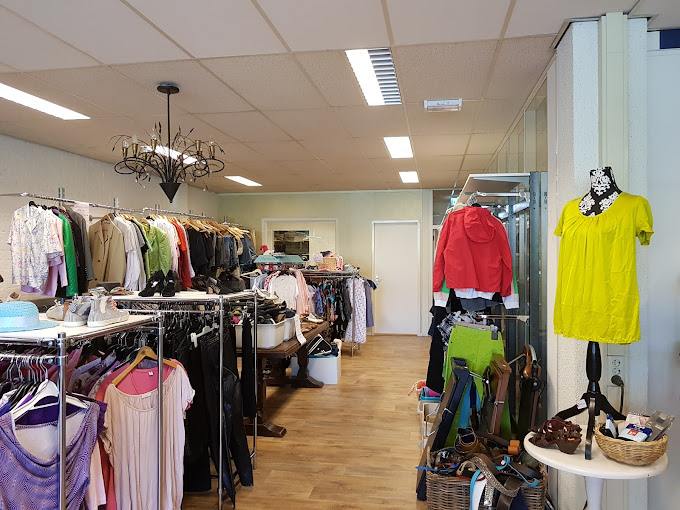 Thrift Shopping In Rotterdam Guide 2024