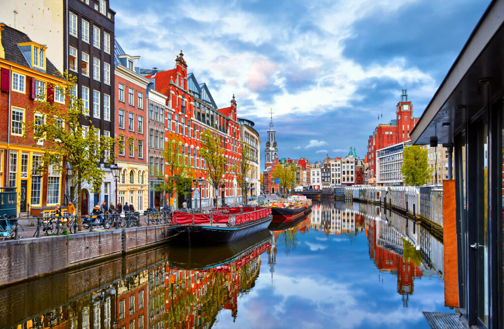 amsterdam canals view