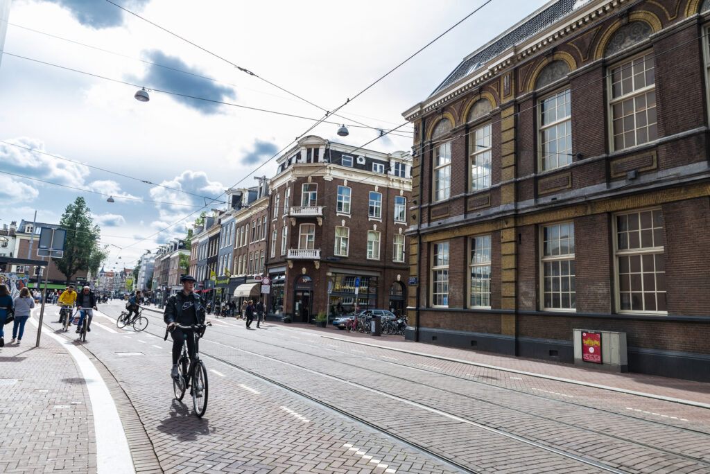 cycling in amsterdam