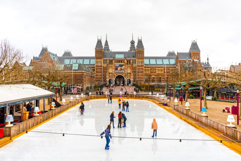 ice village christmas market amsterdam