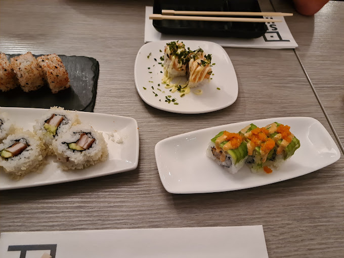 Shiki Sushi & Lounge