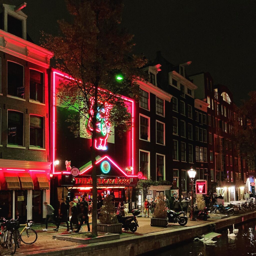 red light district amsterdam.1