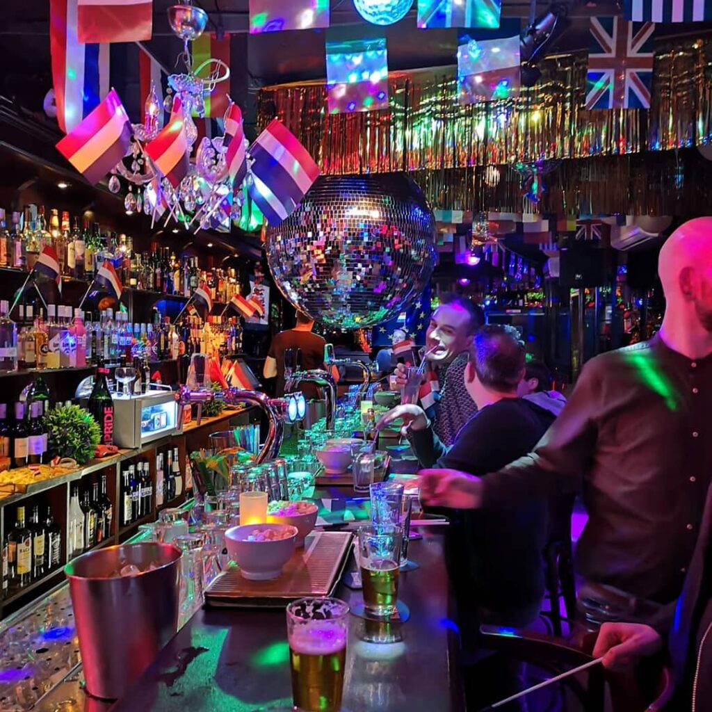 Bar de Regenboog karaoke