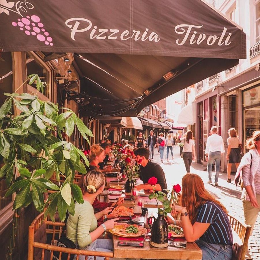 1. Pizzeria Ristorante Tivoli: 