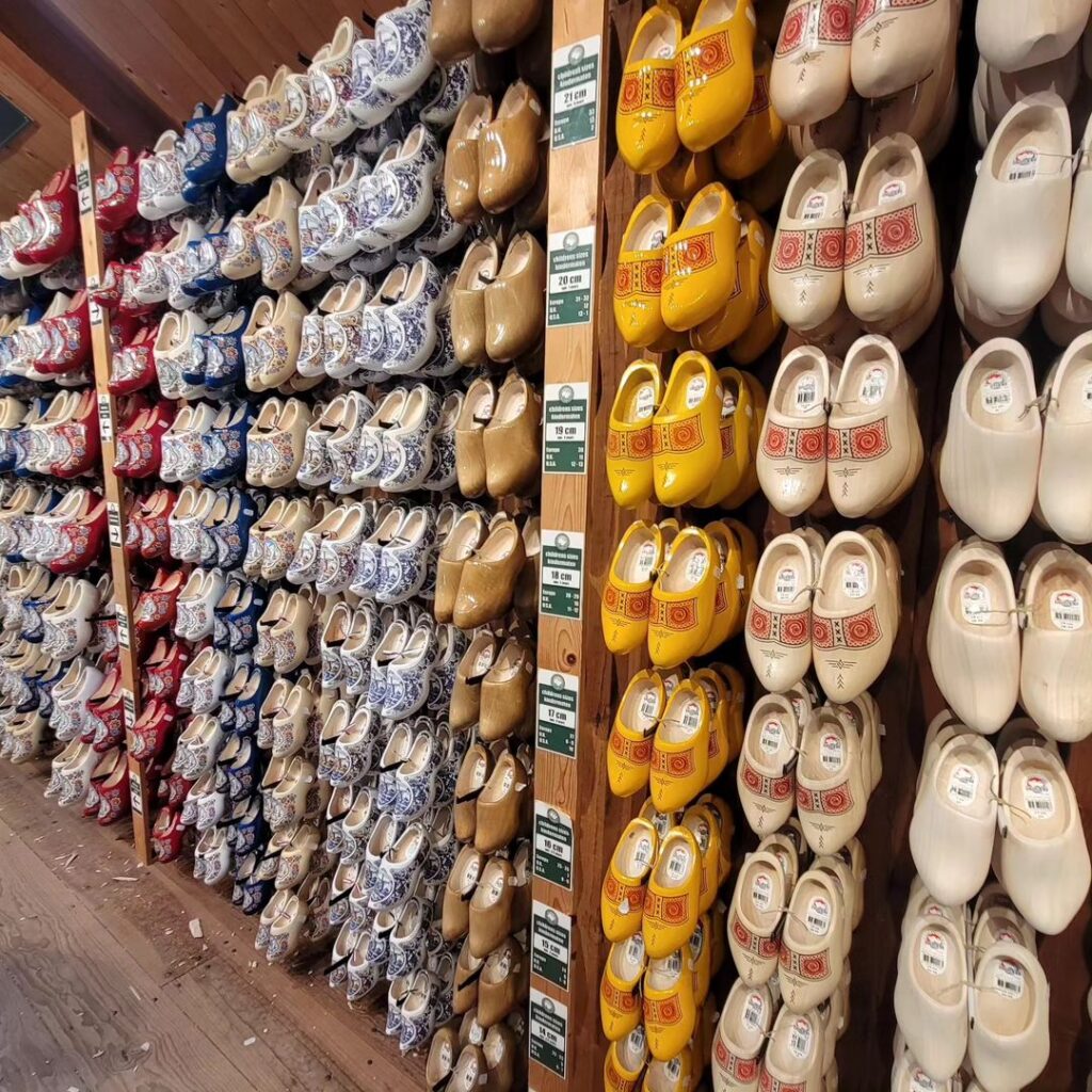  The Dutch Wear Clogs